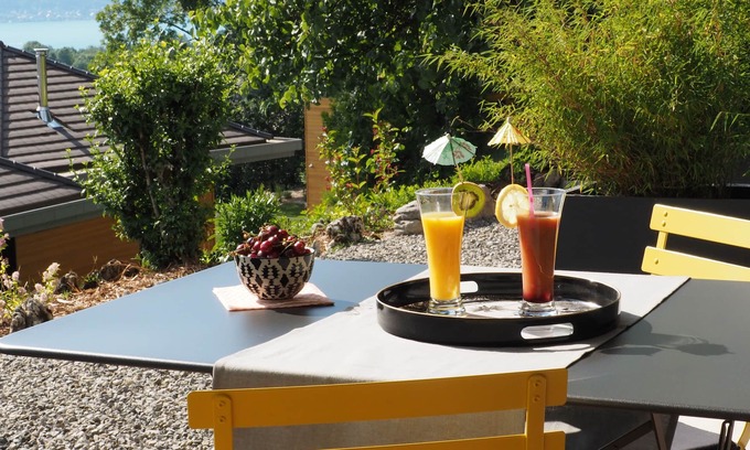 Talloires-Montmin Apartment | TALLOIRES, cosy independent apartment with beautiful lake and mountains views
