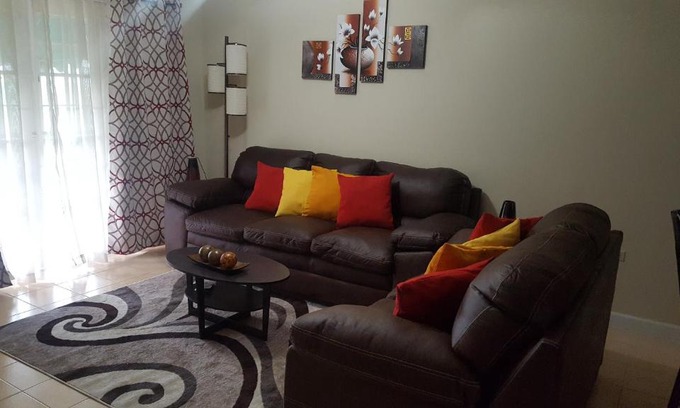 West Gate Hills Apartment | Tallyman Apt