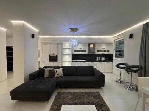 Tirana Apartment | TAM Serviced 2BDR Apartment City Center No6