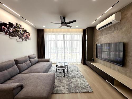 Taman Molek Apartment | TamanMolek Service Apartment By WP HOMESTAY