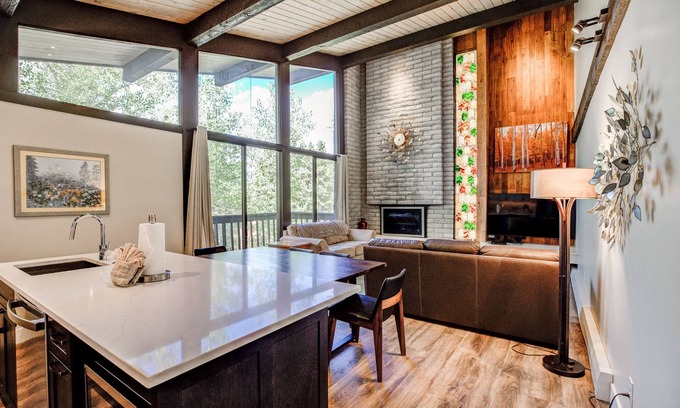 Warrior's Mark Condo | Tamarisk Telemark Condo: Great Location, Remodeled
