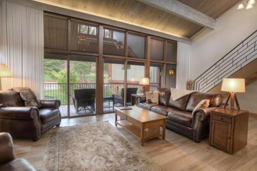 Purgatory House | Tamarron Gambel Oak 703
