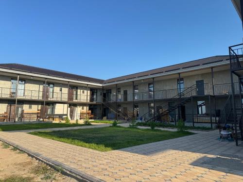 Tosor House | TAMIR House