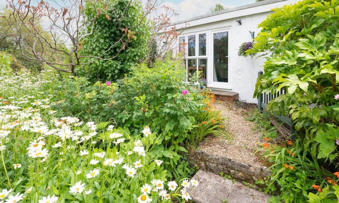 Llanrhidian Higher House | Tan Y Rhiw Garden Studio