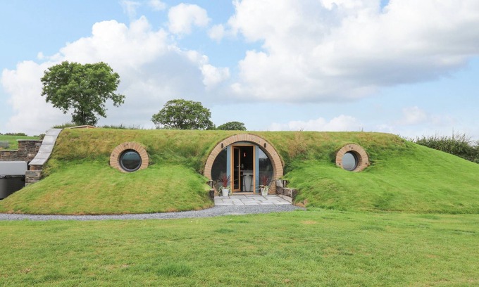 Llanfair Caereinion Cottage | TAN Y WAWR - DERWEN, family friendly in Llanfair Caereinion