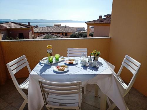 Trinita d'Agultu e Vignola Apartment | Tanca della Torre Trilocale vista mare