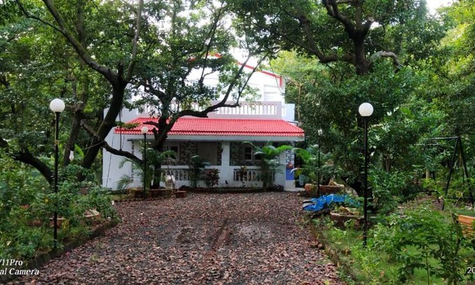 Dahanu House | Tandel's Farm House
