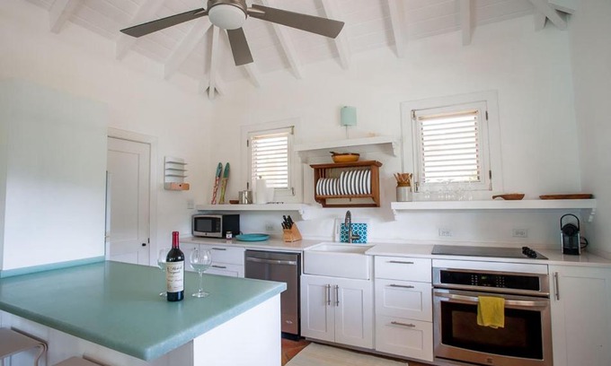 Cliffdwellers Villa | Tangerine Villa