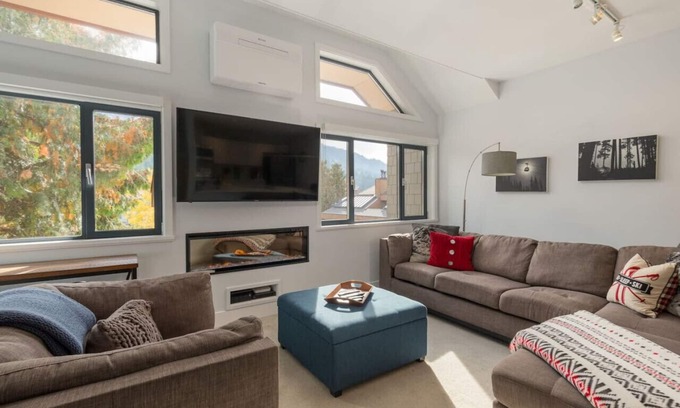Whistler Village Apartment | Tantalus Penthouse | Mountain & Village Views