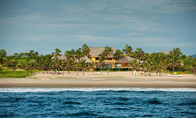 Puerto Cayo Hotel | Tanusas Retreat & SPA