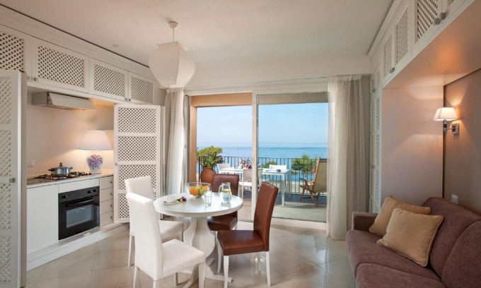 Mazzeo Apartment | Taormina Villa Oasis Residence