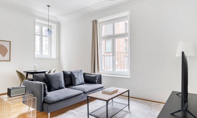 Sihlfeld Apartment | Tasteful Werd 2.5 Room w/Storage, by Blueground