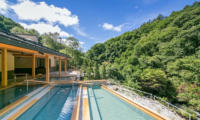 Chino Hotel | Tateshina Grand Hotel Takinoyu