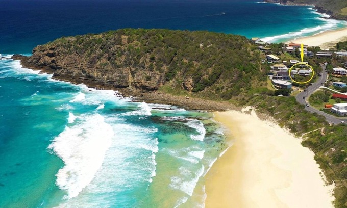 Boomerang Beach House | Tawarri - The perfect beachside escape