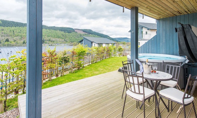 Kenmore House | Taymouth Marina - 6 Lawers View