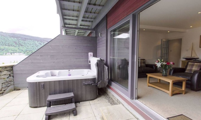 Kenmore Apartment | Taymouth Marina - Ben Hope