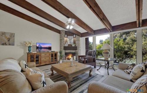 New Braunfels Apartment | TBM 224 T Bar M Retreat