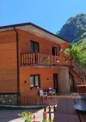 Theth House | Te Agostini