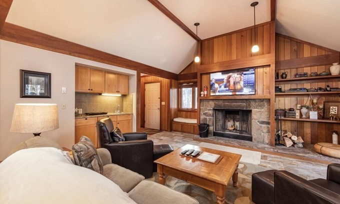 Teton Village Condo | Teewinot D5: Teton Village- Beautiful- Top Floor- Sleeps 10- Pool Access