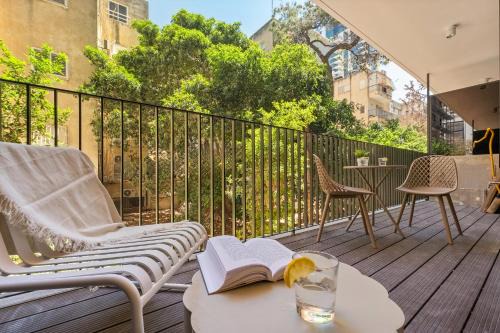Tel Aviv Apartment | Tel Aviv Old North Stylish Stay by Sea N' Rent