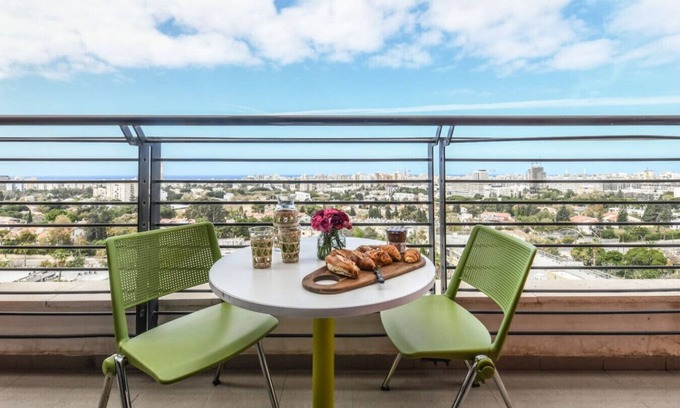 Tel Aviv Apartment | Tel Aviv Uni Balcony Studio D702