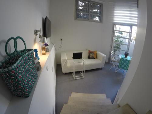 Tel Aviv City Center Apartment | Tel Hai City Studio Center Apartment By Nimizz