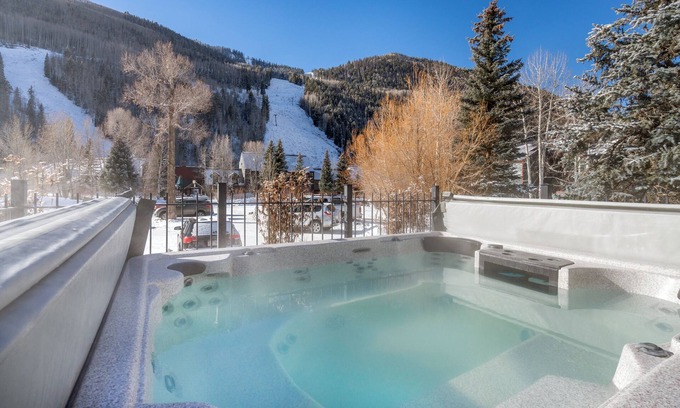 Telluride House | Telluride Lodge 311 by AvantStay | Close to Slopes & Town!