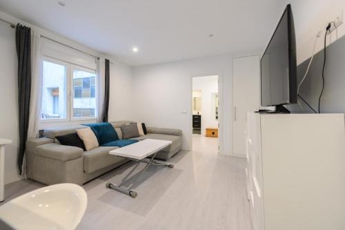Cotos Apartment | Temporary rental in Madrid 1st floor apartment NMO41HA