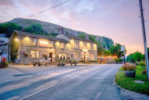 Kilnsey Hotel | Tennant Arms Hotel