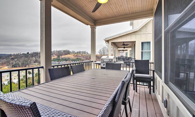 La Follette House | Tennessee Vacation Rental: Boat Slip Access!