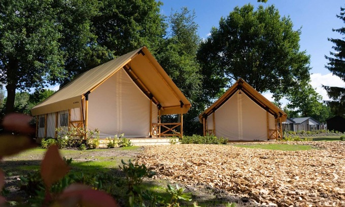 Mol House | Tent lodge with bathroom and airco, near a lake