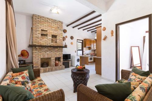 Dafnata House | Terra Corfu Chalikounas Cottage