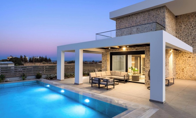 Gennadi Villa | Terra Magna- Alba Villa