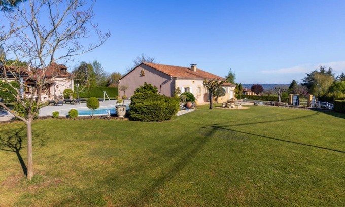 Terrasson-la-Villedieu House | Terrace, villa with pool overlooking the hills and private pool