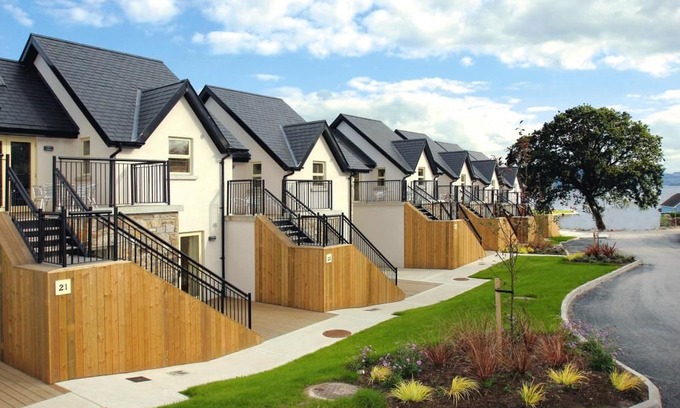 Mountshannon House | Terraced Houses Mountshannon Holiday Village, Mountshannon in Clare - 5 persons, 2 bedrooms