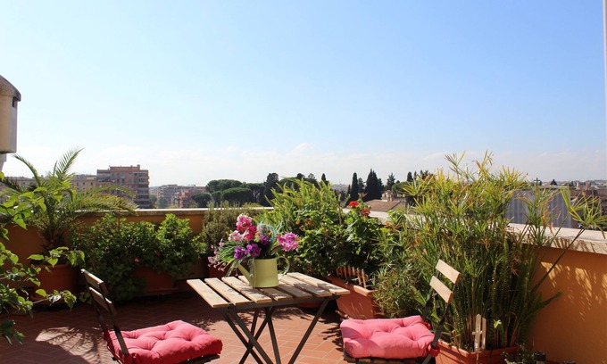 Nomentano Apartment | Terrazza 29 Holiday Home - Beautiful penthouse in the center of Rome
