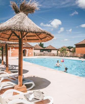 Prayssac Resort | Terres de France - Domaine de Claire Rive
