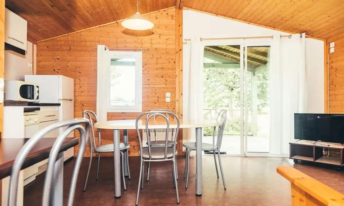 Beynat Ski Chalet | Terres de France - Hamlets of Honey - 2 room chalet 2 people