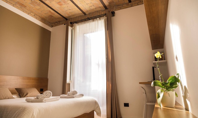 Testaccio Condo | Testaccio Boutique Apartment, a design 2-bedroom 2-bathroom flat for 4 people