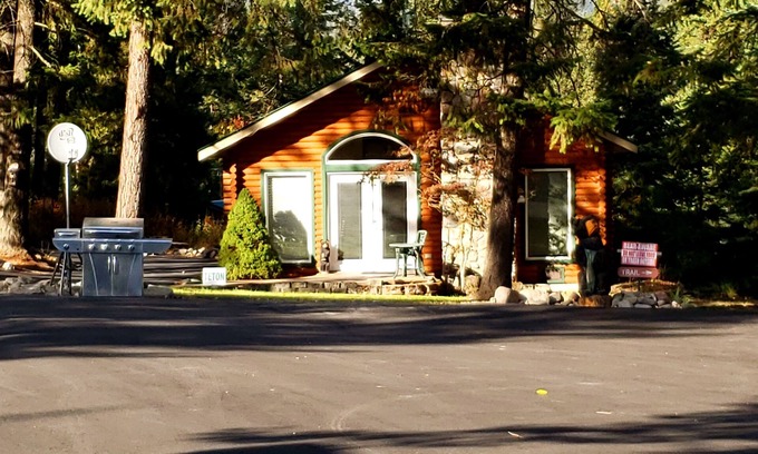 Thompson Falls Cabin | Teton Cabin at The Riverfront