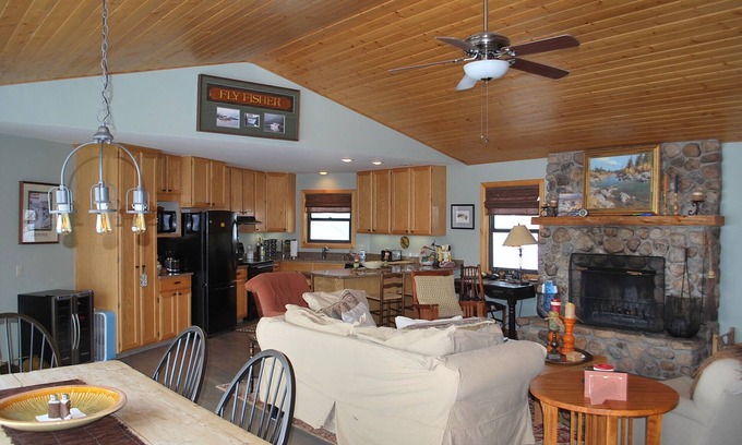 Victor Cabin | Teton River Anglers Paradise
