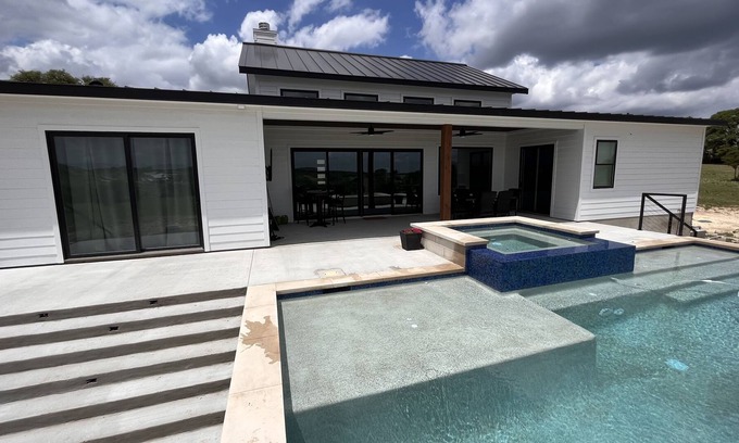 Johnson City House | Texas Hill Country Home with pool