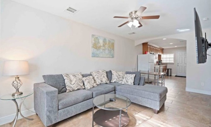 OST - South Union Apartment | Texas Med Center Pristine & Stylish Stay