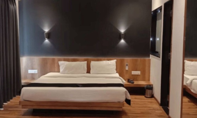 Raipur Hotel | TGN SUITS - HOTEL