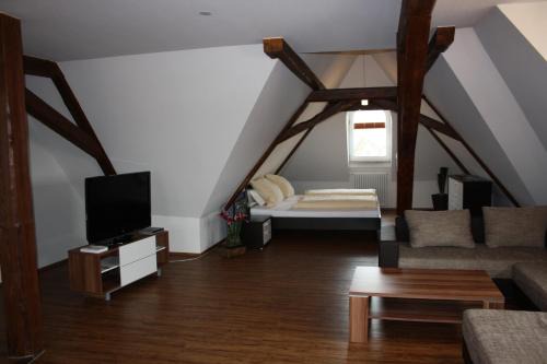 Rheinhausen Apartment | Thai Tawan