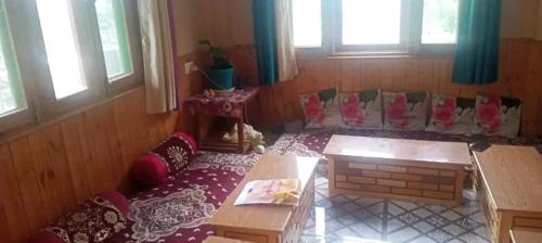 Manali Apartment | Thakur Niwas