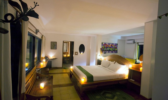 Nyaungshwe Hotel | Thanakha Inle Hotel