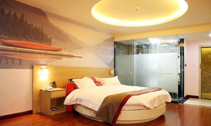 Yuancheng District Hotel | Thank Inn Chain Hotel Guangdong Heyuan Yuancheng District Heyuan Avenue North White Bailingtou Gaotang Store