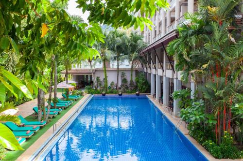 Patong Resort | Thanthip Beach Resort Patong