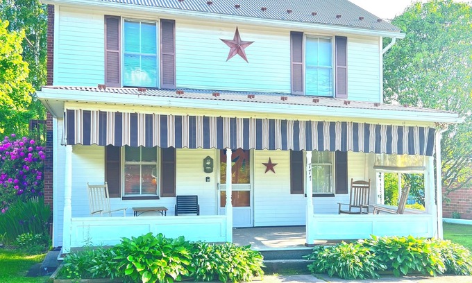Addison House | The Addison House est. 1865